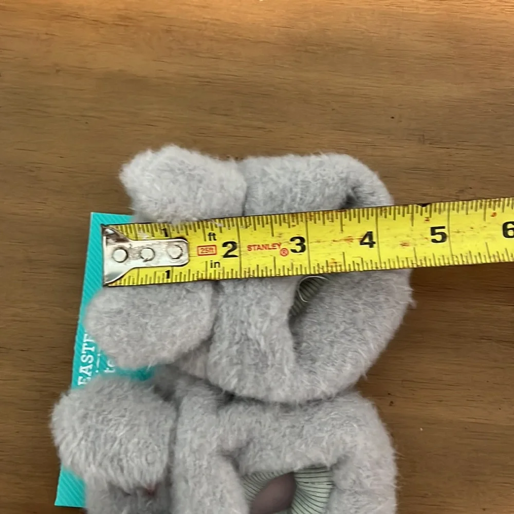 Bundle of Easter bunny stuffers - Picture 3 of 4